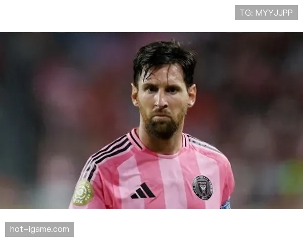 阿根廷球星梅西在巴萨时代正式终结，全球足球文化符号迎来新篇章