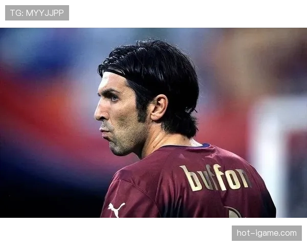 库尔图瓦斩获雅辛奖，门将荣耀再攀高峰