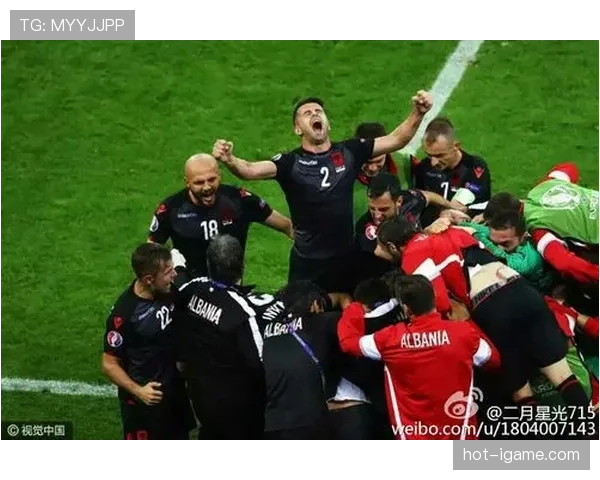 阿尔巴退役传闻引热议，球迷盼传奇左后卫完美谢幕
