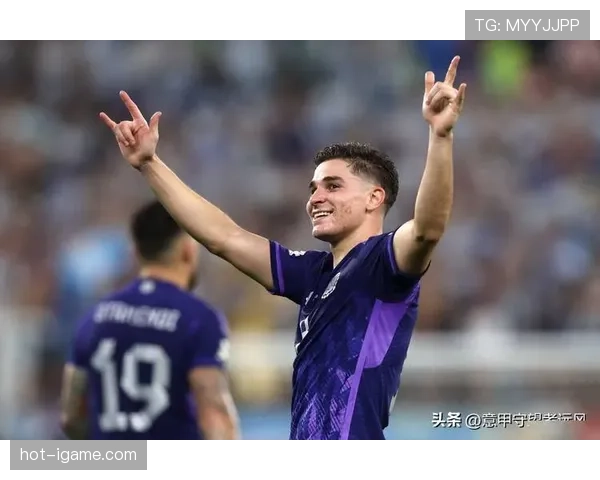 阿根廷锋线闪耀世界杯,状态回暖点燃全场激情 阿根廷锋线闪耀世界杯,状态回暖点燃全场激情