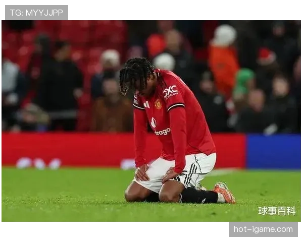 曼联防线频频被打穿，问题不在个人而在整体结构崩了