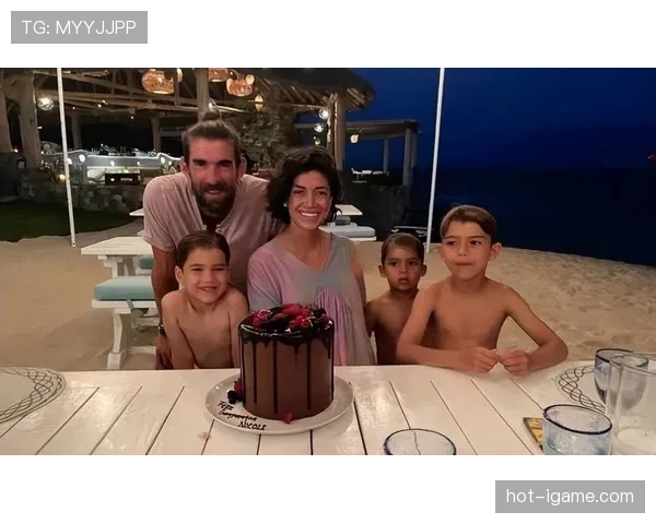 菲尔普斯泳池边的装备比我一年的房租还多，这日常也太奢侈了吧？