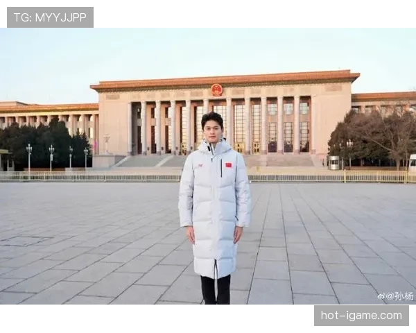 孙杨泳池边那副随时能唱rap的样子，跟他的亿级身价真是天壤之别！